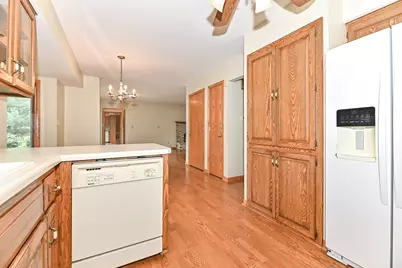 W294S2960  Wills Barry Ct, Genesee, WI 53188 - Photo 14