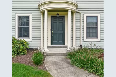W294S2960  Wills Barry Ct, Genesee, WI 53188 - Photo 2