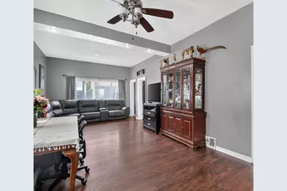 513 N Memorial Dr, Racine, WI 53404 - Photo 20