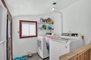 513 N Memorial Dr, Racine, WI 53404 - Photo 28