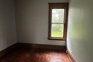 2222 W Finn Pl, Milwaukee, WI 53206 - Photo 14
