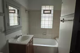 2222 W Finn Pl, Milwaukee, WI 53206 - Photo 6