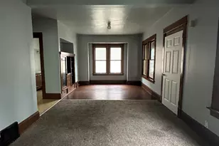 2222 W Finn Pl, Milwaukee, WI 53206 - Photo 4