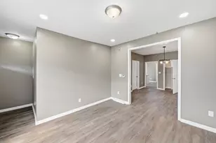 2618 N 24th Pl, Milwaukee, WI 53206 - Photo 6