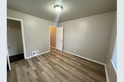 3928 N 30th St, Milwaukee, WI 53216 - Photo 14