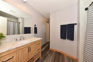 5405 N Shasta Dr, Glendale, WI 53209 - Photo 16