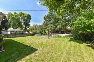 5405 N Shasta Dr, Glendale, WI 53209 - Photo 28