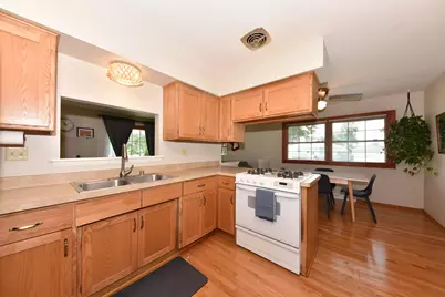 5405 N Shasta Dr, Glendale, WI 53209 - Photo 6