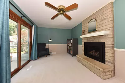5405 N Shasta Dr, Glendale, WI 53209 - Photo 12