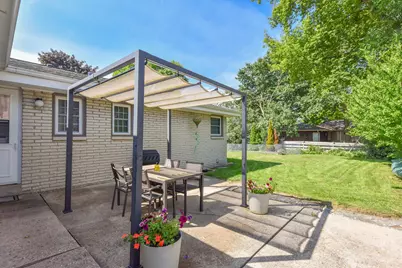 5405 N Shasta Dr, Glendale, WI 53209 - Photo 24