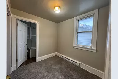 3935A N 13th St #Upper, Milwaukee, WI 53206 - Photo 14
