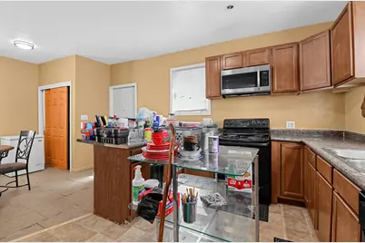 2013  Charles St, Racine, WI 53402 - Photo 8