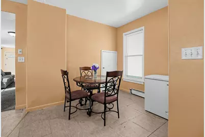 2013  Charles St, Racine, WI 53402 - Photo 6