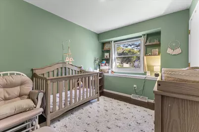 2104  Garland Ave, Waukesha, WI 53188 - Photo 12