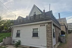 2028 W Michigan St, Milwaukee, WI 53233 - Photo 32