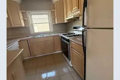 2032 W Michigan St, Milwaukee, WI 53233 - Photo 4