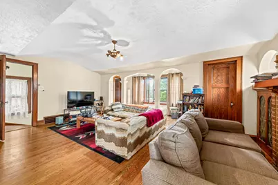1606 E Newton Ave #1608, Shorewood, WI 53211 - Photo 22