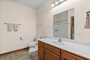 230 Hilldale Dr, Hartford, WI 53027 - Photo 26