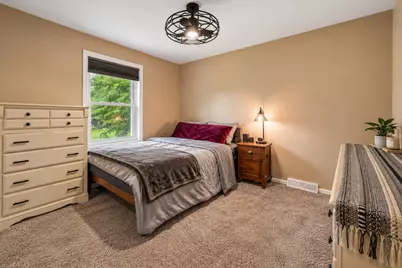 2530  University Dr, Waukesha, WI 53188 - Photo 16