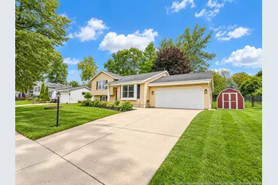 2530  University Dr, Waukesha, WI 53188 - Photo 2