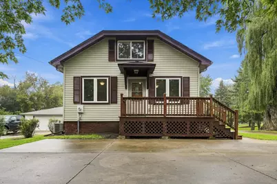1407  Willow Rd, Racine, WI 53177 - Photo 8