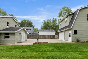 8413 Fox River Rd, Racine, WI 53185 - Photo 28