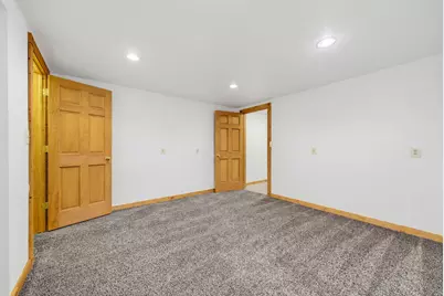 149  Hickory Dr, Delafield, WI 53018 - Photo 32