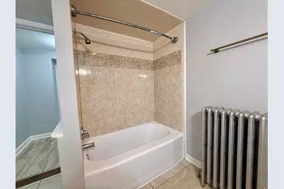 5036 S 92nd St, Greenfield, WI 53228 - Photo 14