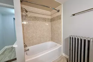 5036 S 92nd St, Greenfield, WI 53228 - Photo 14