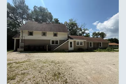 5036 S 92nd St, Greenfield, WI 53228 - Photo 4