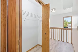 1043 Lauderdale -, Onalaska, WI 54650 - Photo 28