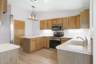 1043 Lauderdale -, Onalaska, WI 54650 - Photo 18