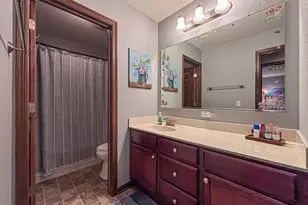 1631 Arthur's Pass, Oconomowoc, WI 53066 - Photo 32