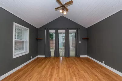 3260 S 124th St, West Allis, WI 53227 - Photo 12