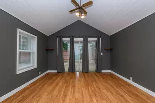 3260 S 124th St, West Allis, WI 53227 - Photo 12