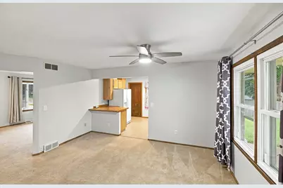 10931 W Kaul Ave, Milwaukee, WI 53225 - Photo 14