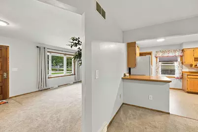 10931 W Kaul Ave, Milwaukee, WI 53225 - Photo 10