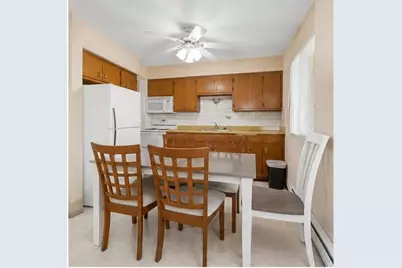 410  Cheviot Chase - #3, Waukesha, WI 53186 - Photo 8
