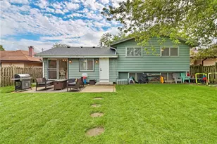 6010 68th St, Kenosha, WI 53142 - Photo 26