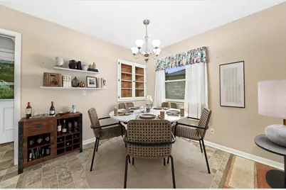 2526 S 83rd St, West Allis, WI 53219 - Photo 8