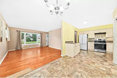 2526 S 83rd St, West Allis, WI 53219 - Photo 12