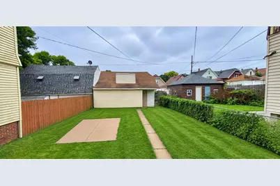 2563 S 8th St, Milwaukee, WI 53215 - Photo 22