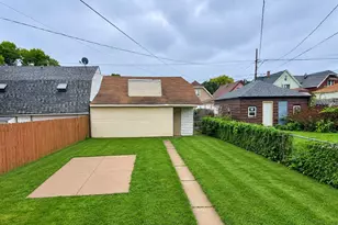 2563 S 8th St, Milwaukee, WI 53215 - Photo 22
