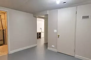 2563 S 8th St, Milwaukee, WI 53215 - Photo 24