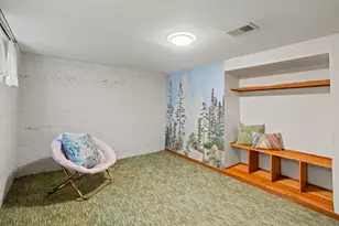 2854 N Murray Ave, Milwaukee, WI 53211 - Photo 32