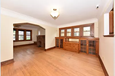 2625 N 69th St #2625A, Wauwatosa, WI 53213 - Photo 10