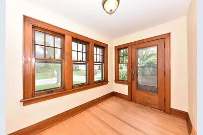 2625 N 69th St #2625A, Wauwatosa, WI 53213 - Photo 2