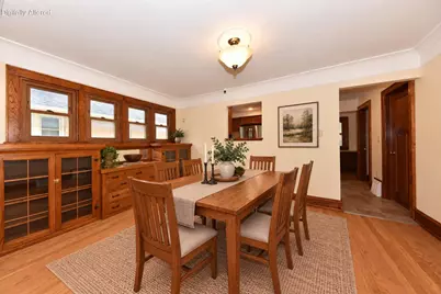 2625 N 69th St #2625A, Wauwatosa, WI 53213 - Photo 8
