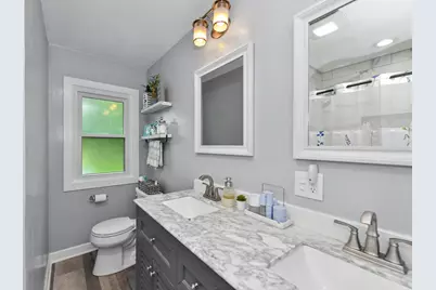 14707 W Gatewood Ct, New Berlin, WI 53151 - Photo 18