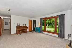 14707 W Gatewood Ct, New Berlin, WI 53151 - Photo 6
